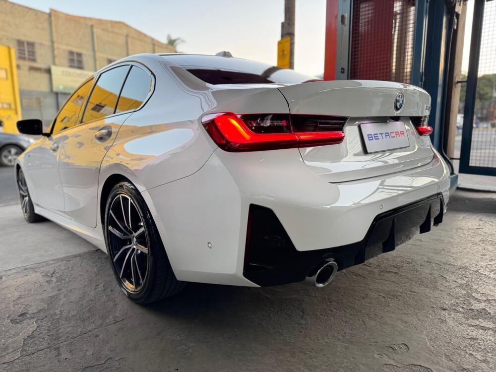 BMW 320i