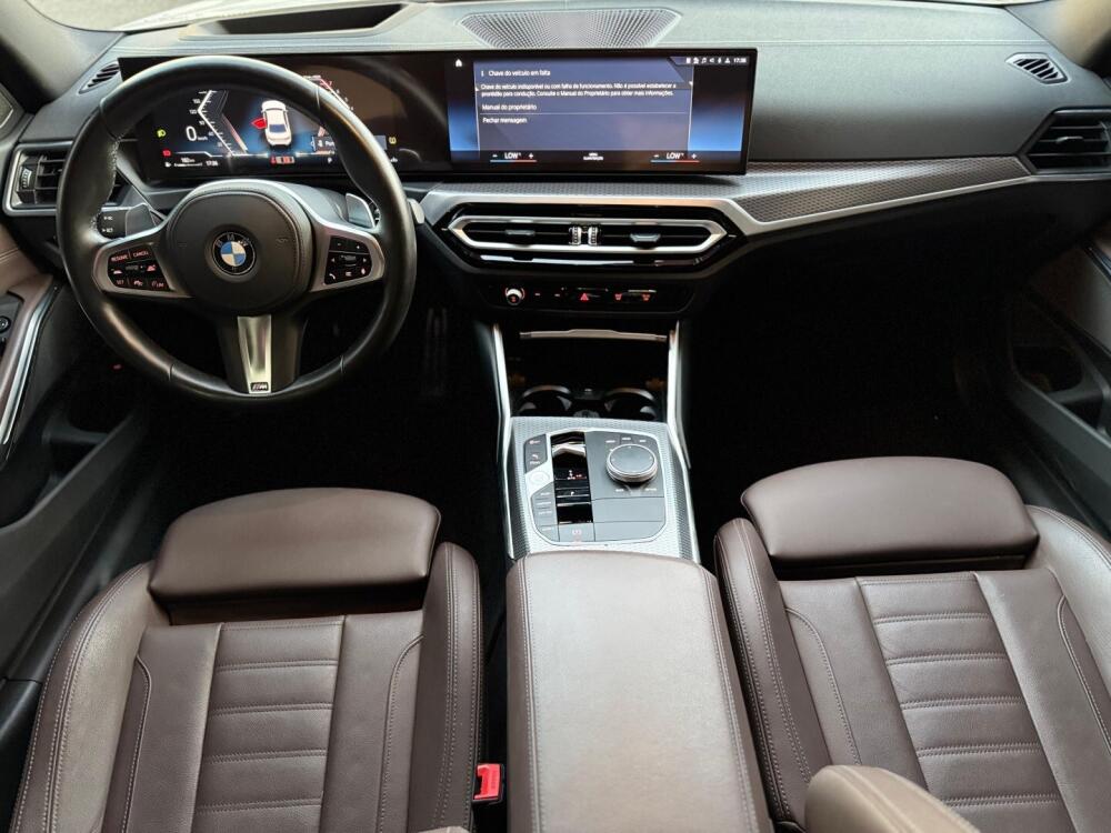 BMW 320i