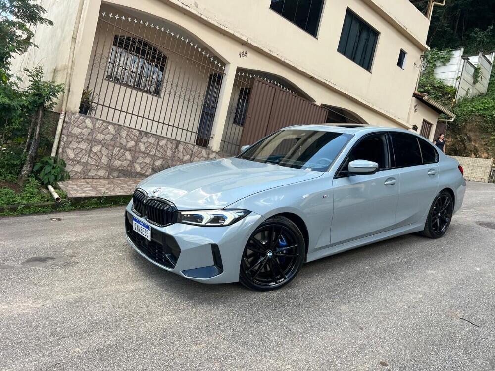 BMW 320i