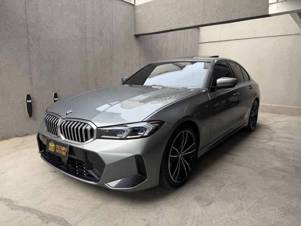 BMW 320i