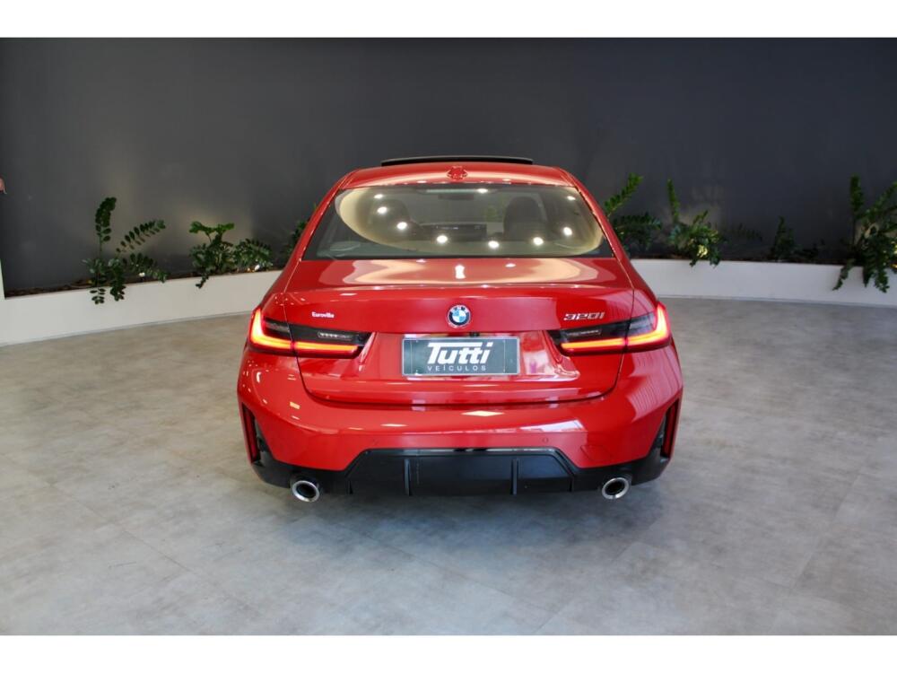 BMW 320i