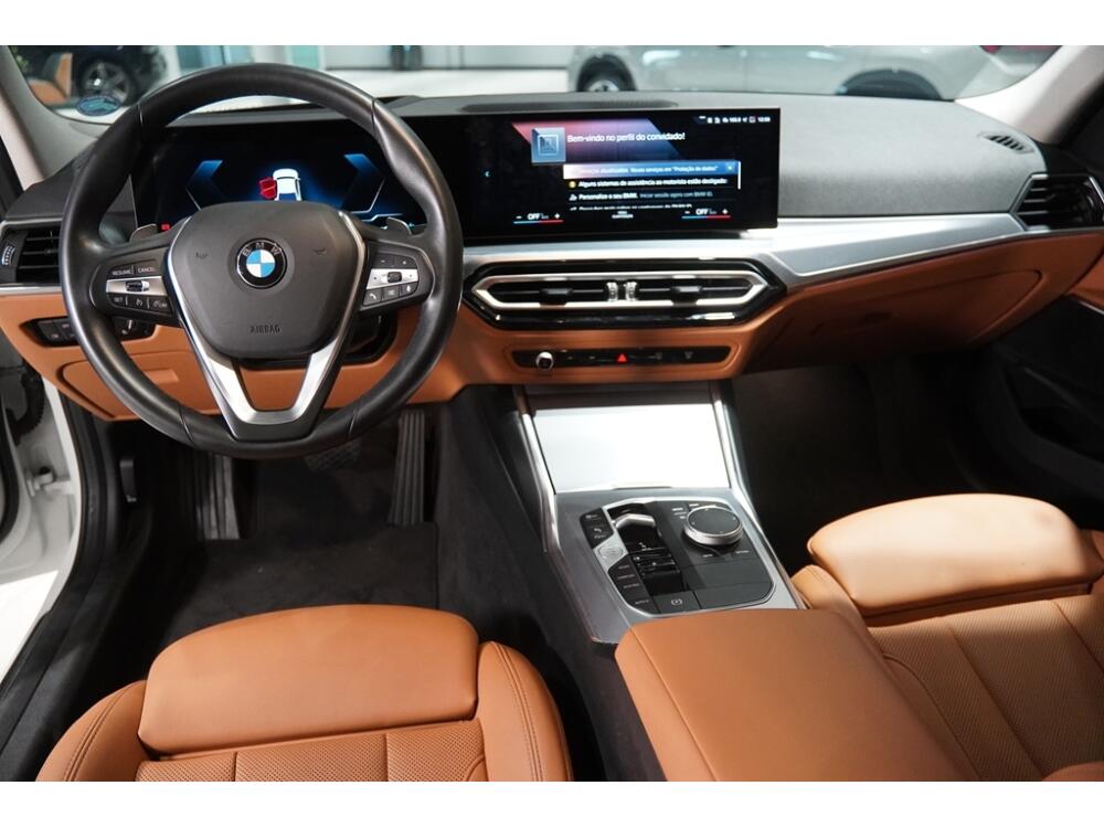 BMW 320i