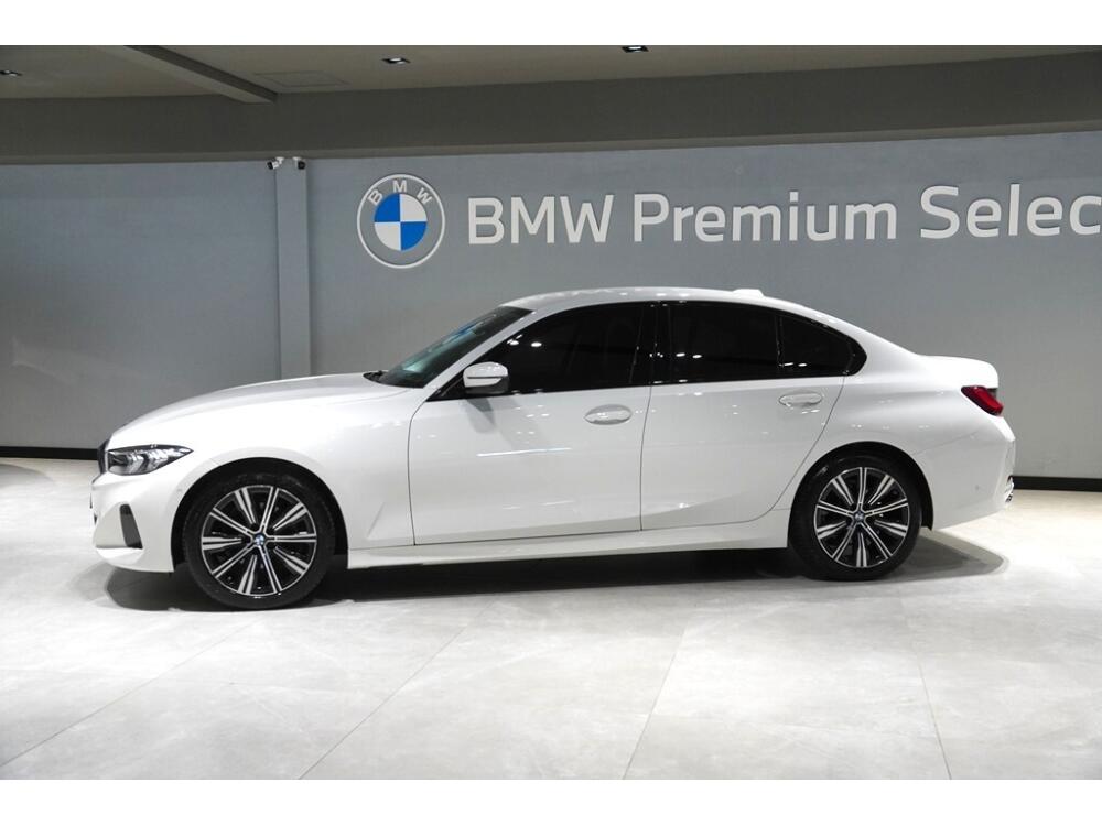 BMW 320i