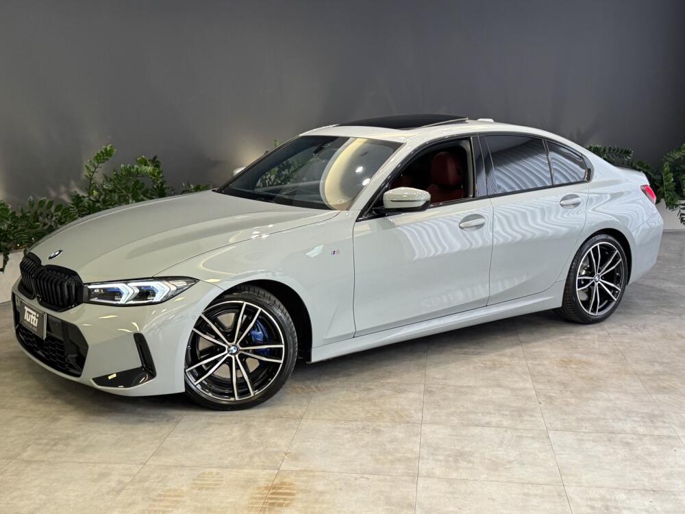 BMW 320i