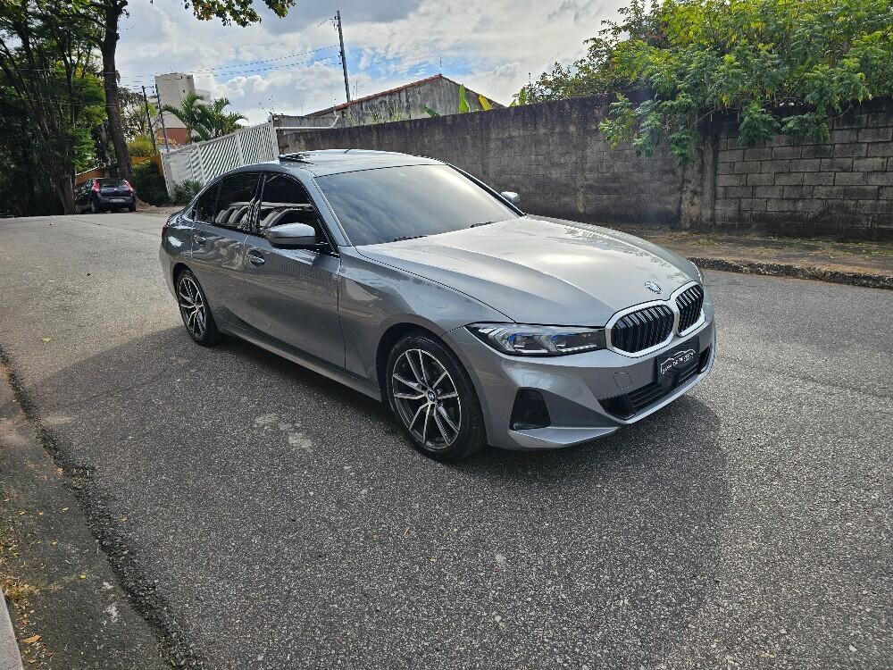 BMW 320i