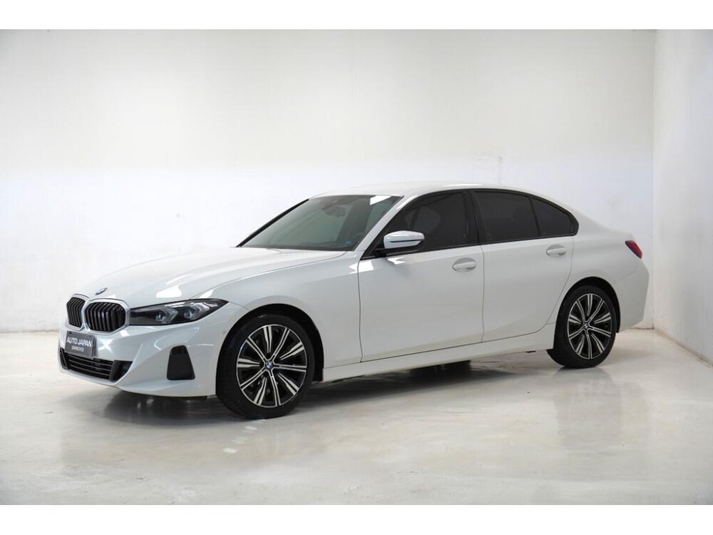 BMW 320i