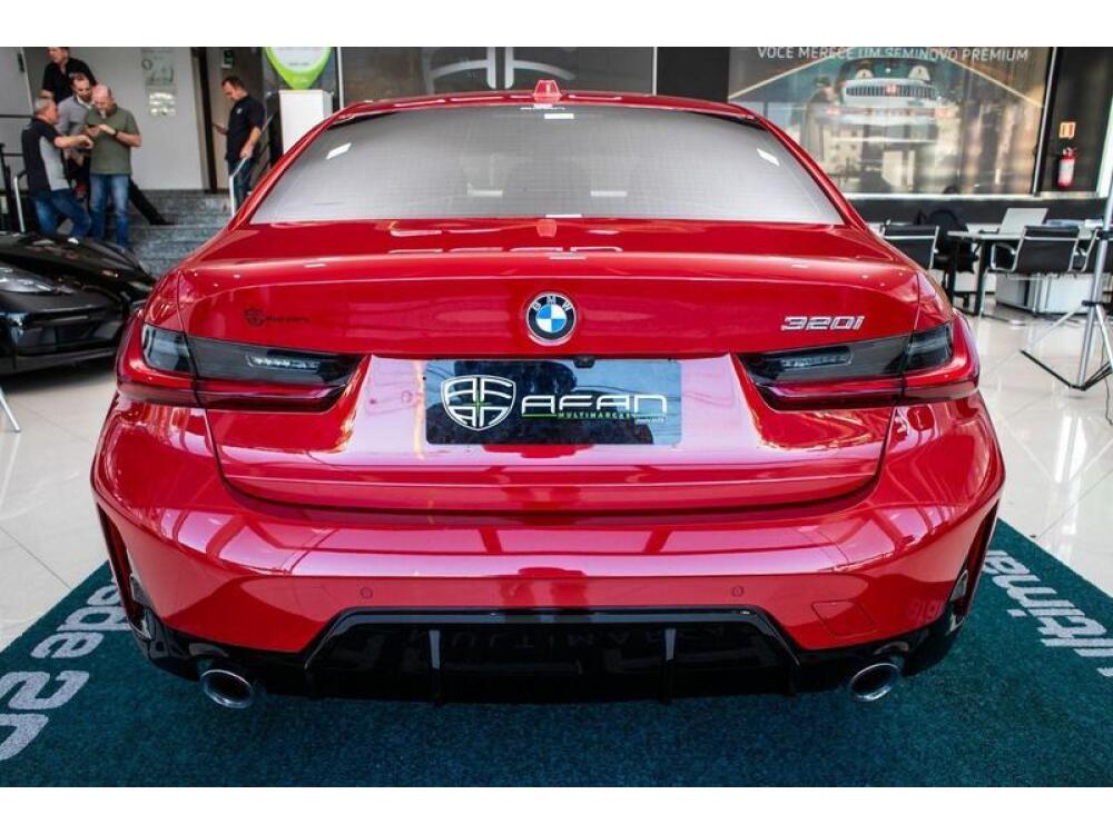 BMW 320i