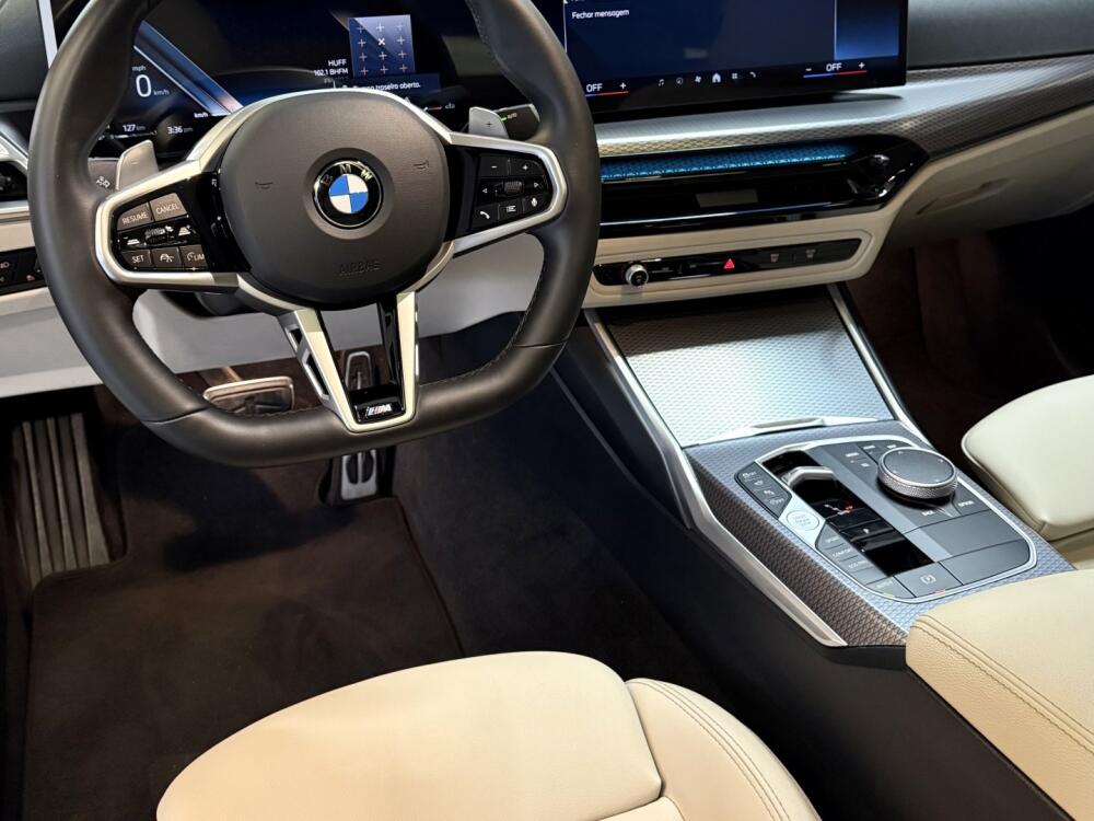BMW 320i