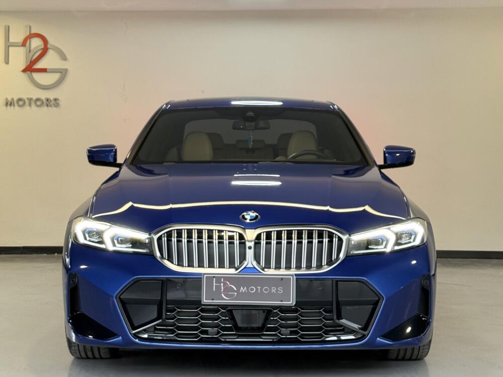 BMW 320i