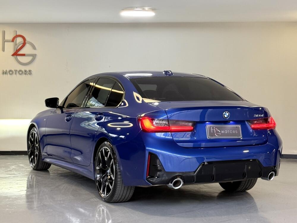 BMW 320i