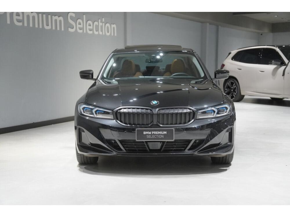 BMW 320i
