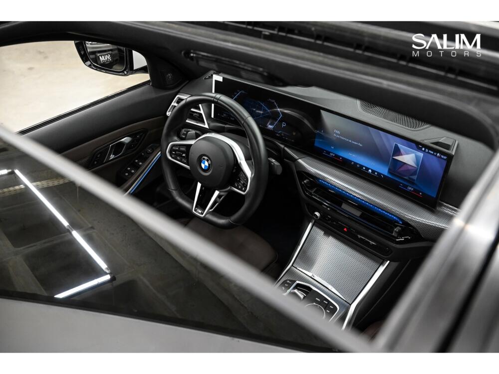 BMW 320i
