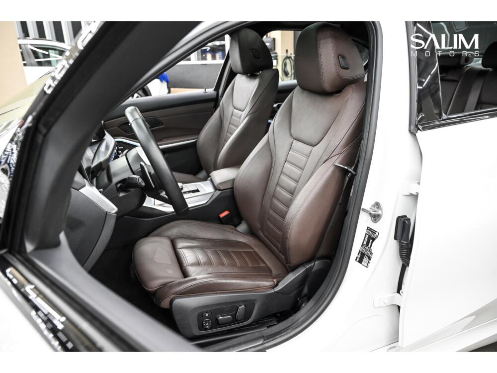 BMW 320i