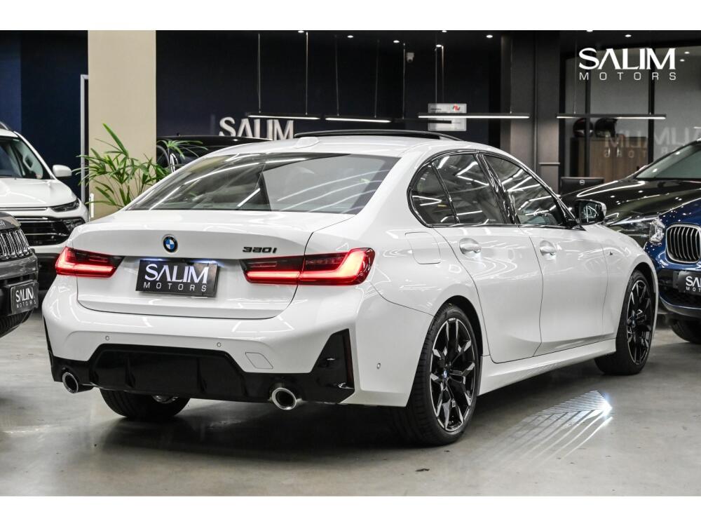 BMW 320i