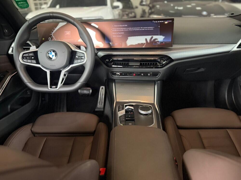 BMW 320i