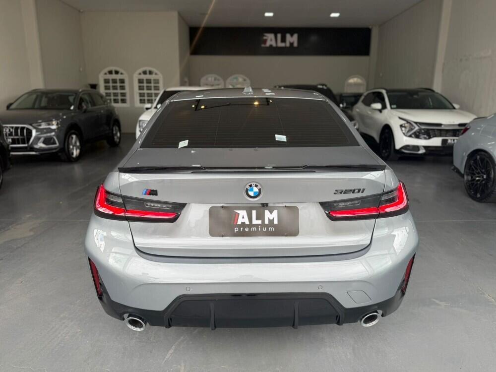 BMW 320i