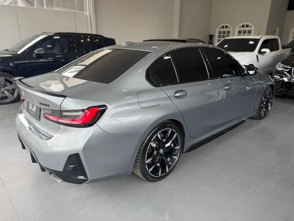 BMW 320i