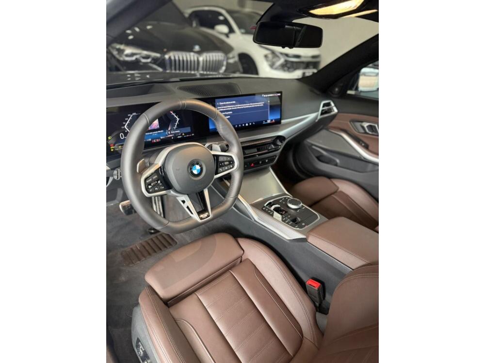 BMW 320i