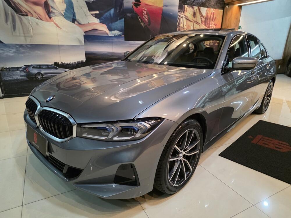 BMW 320i