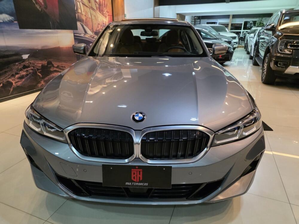 BMW 320i