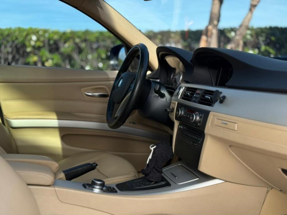 BMW 325i