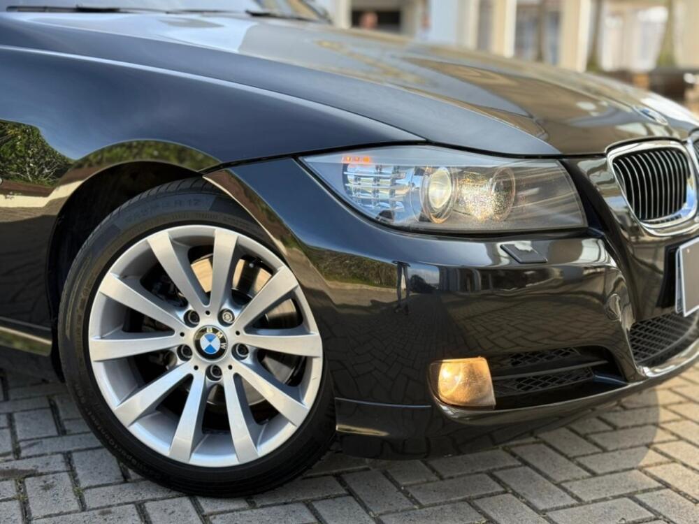BMW 325i