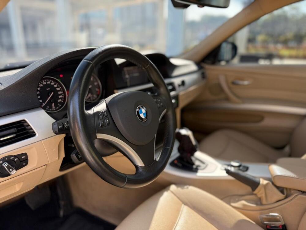 BMW 325i