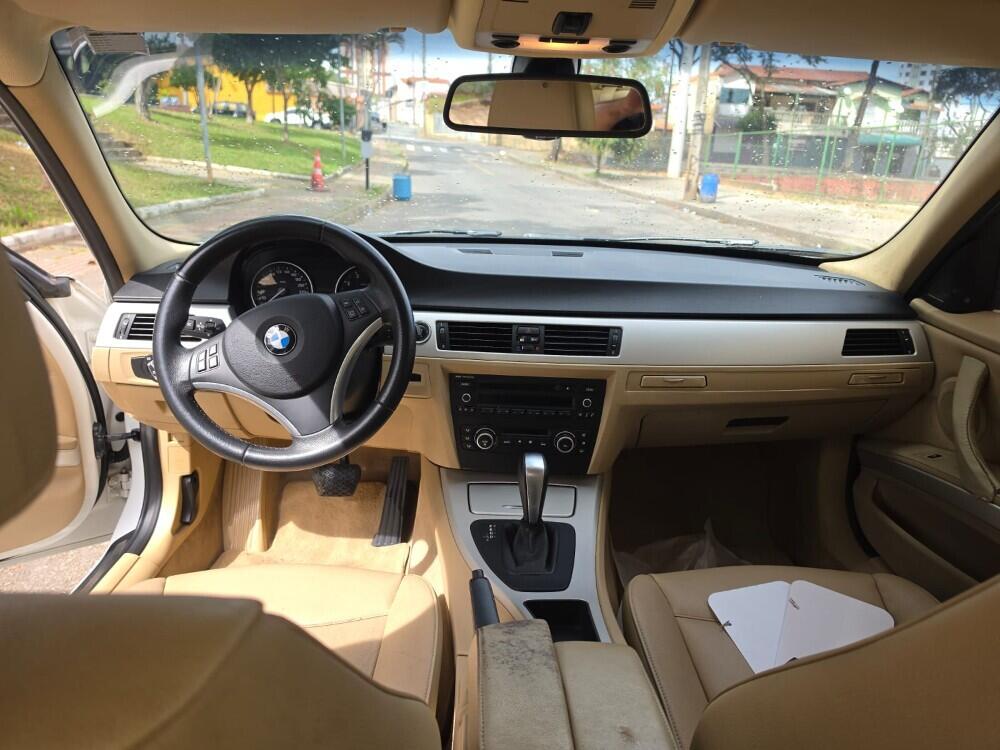 BMW 325i