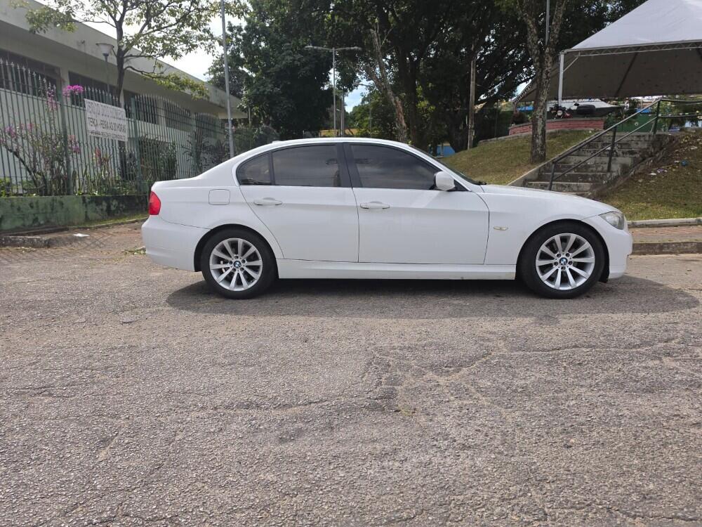 BMW 325i
