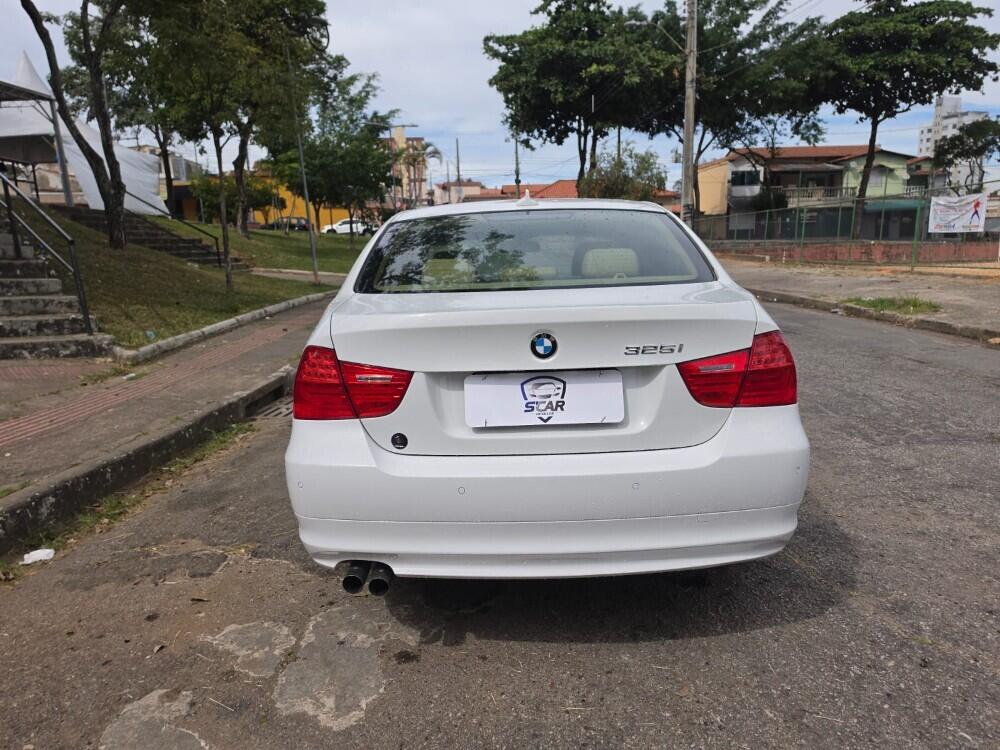BMW 325i