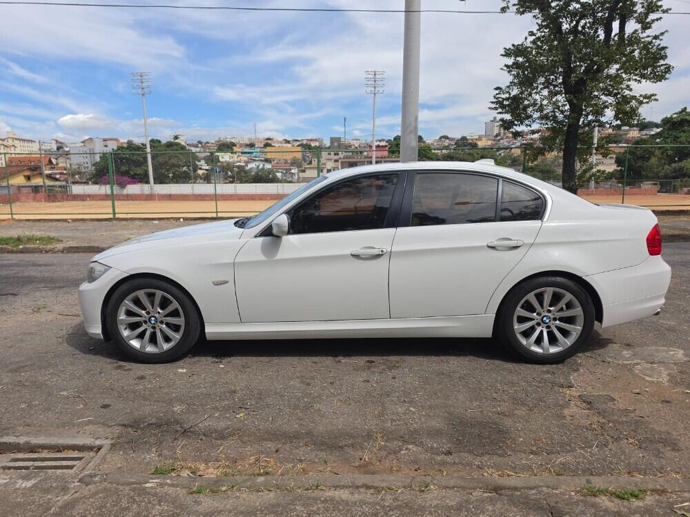 BMW 325i