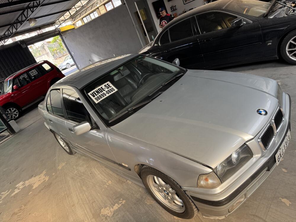 BMW 328i