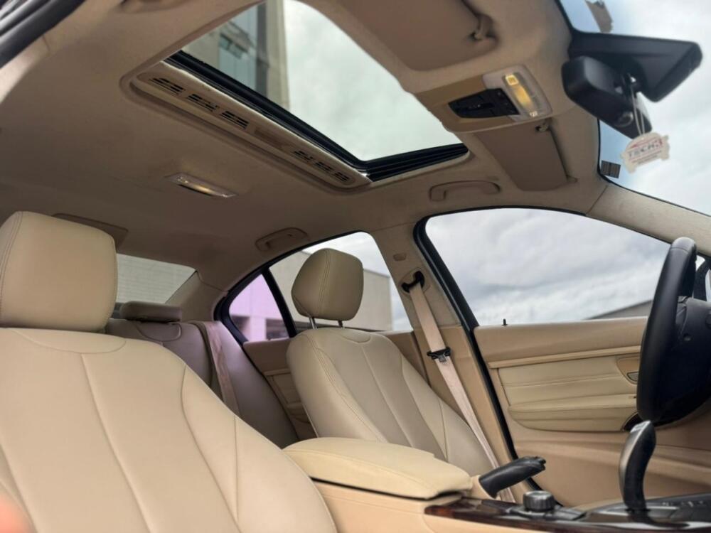 BMW 328i