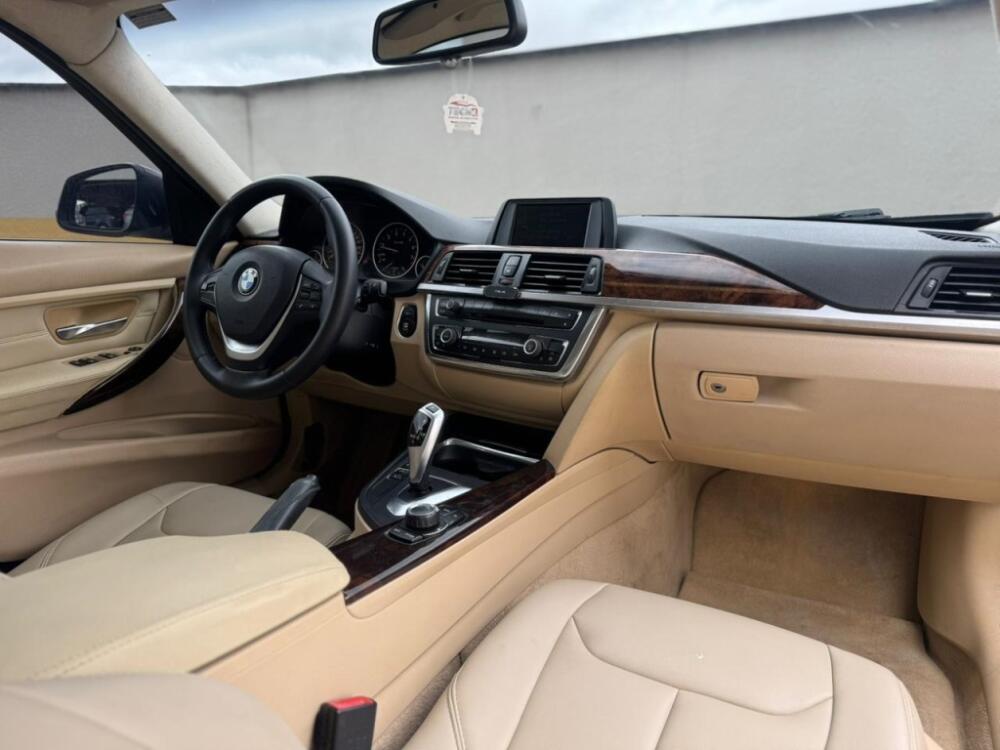 BMW 328i