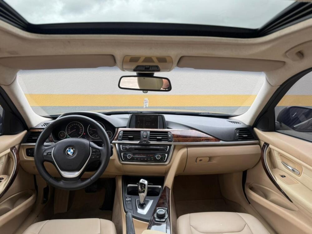 BMW 328i