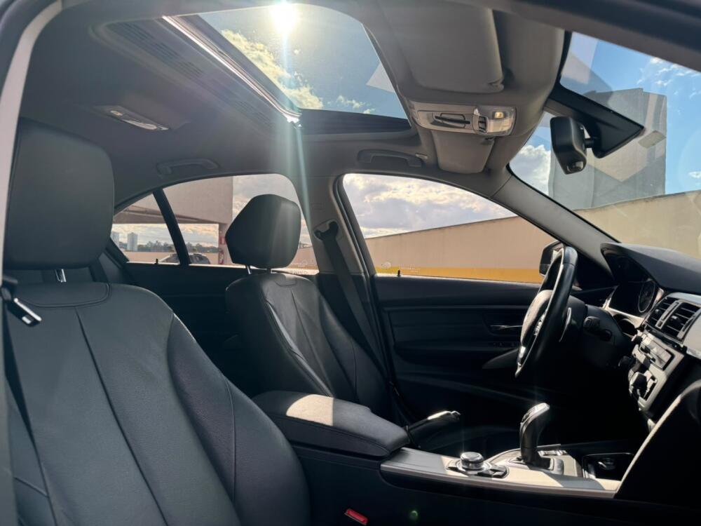 BMW 328i