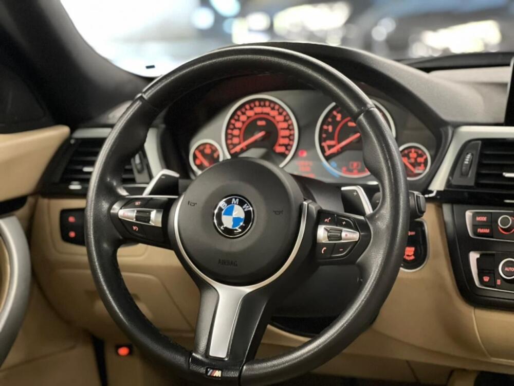 BMW 328i