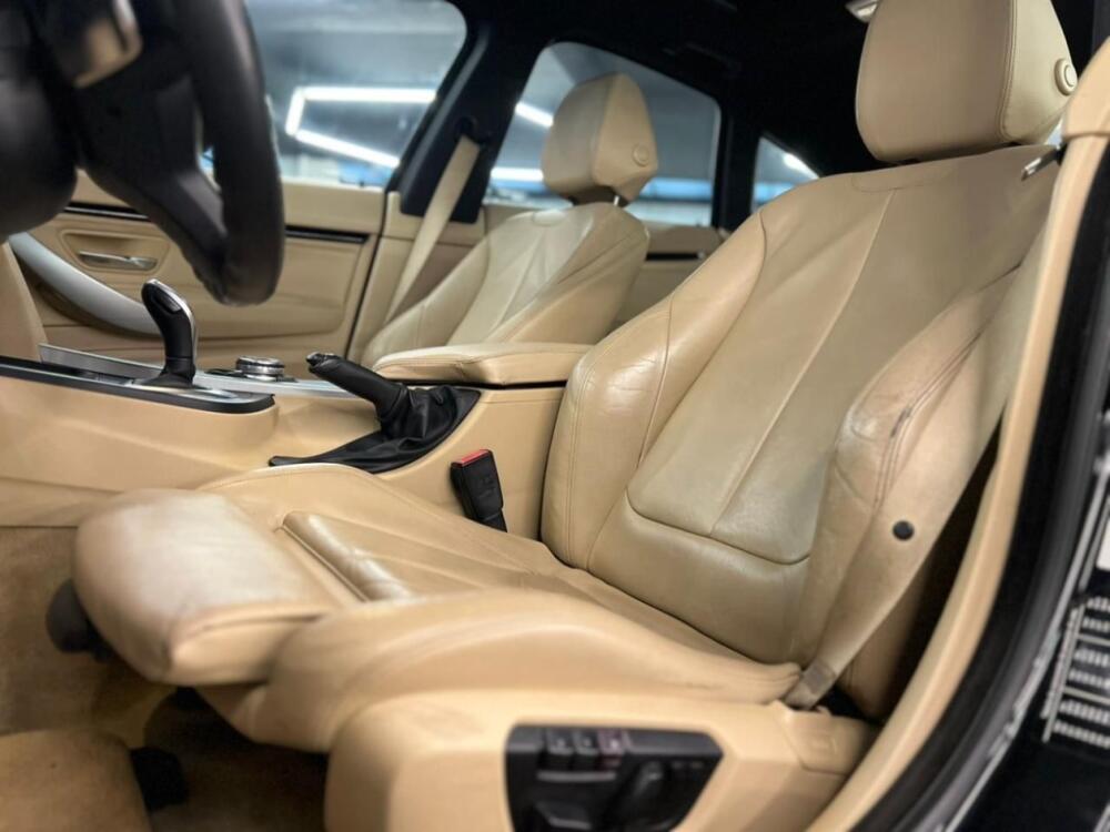 BMW 328i
