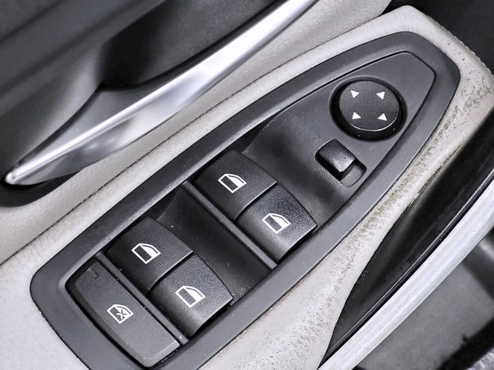 BMW 328i