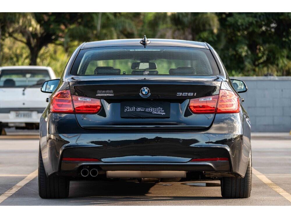 BMW 328i