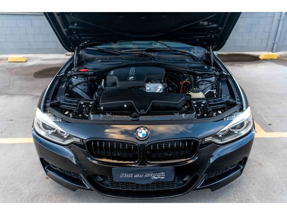 BMW 328i