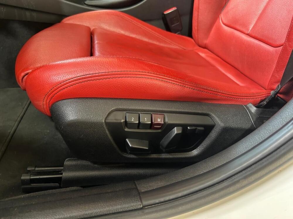 BMW 328i