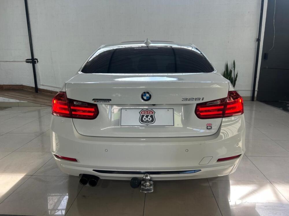 BMW 328i