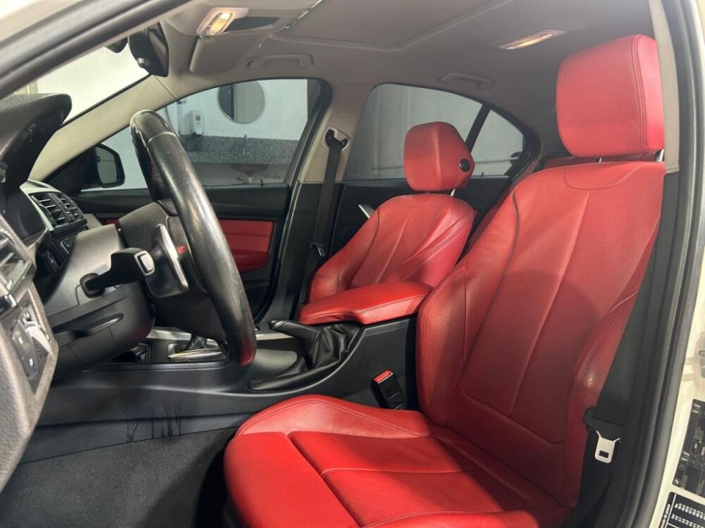 BMW 328i
