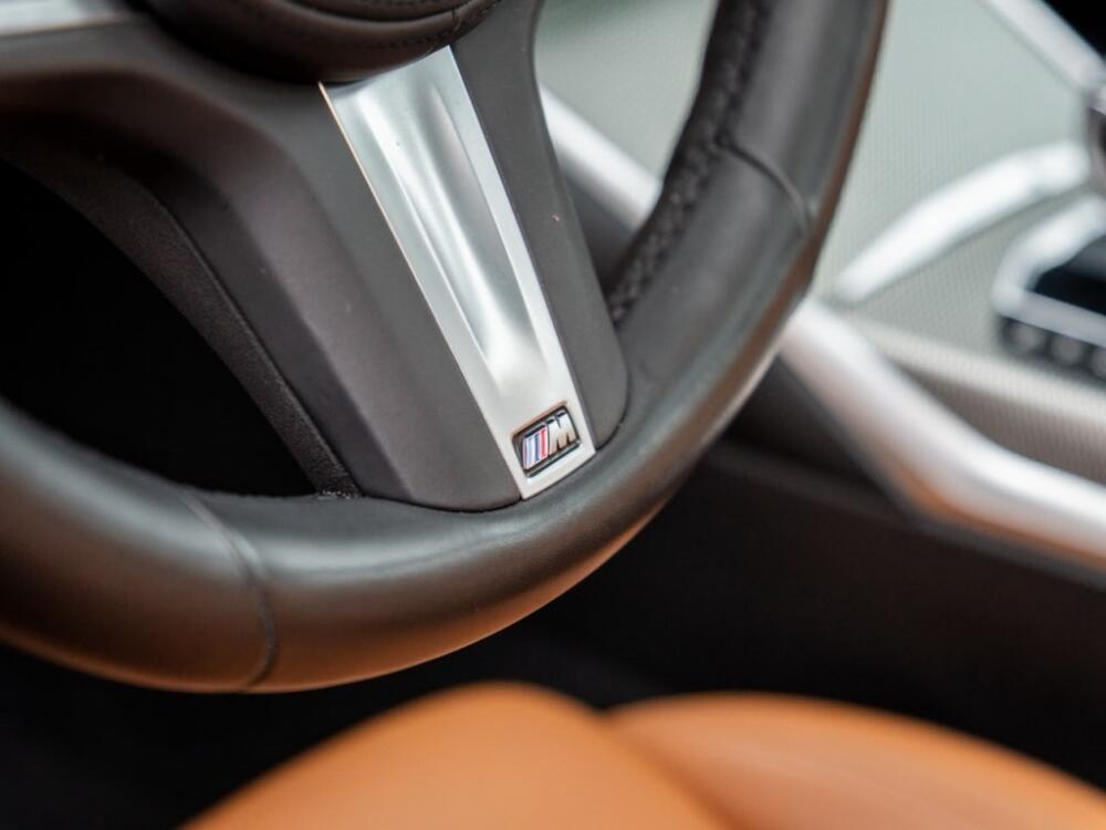 BMW 330E