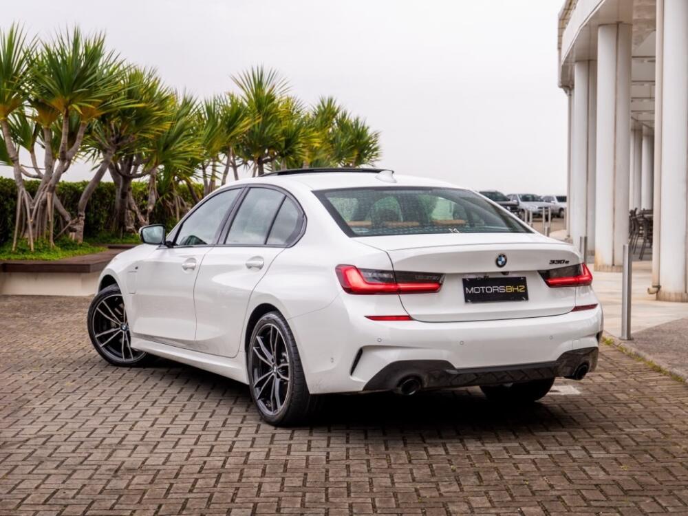 BMW 330E