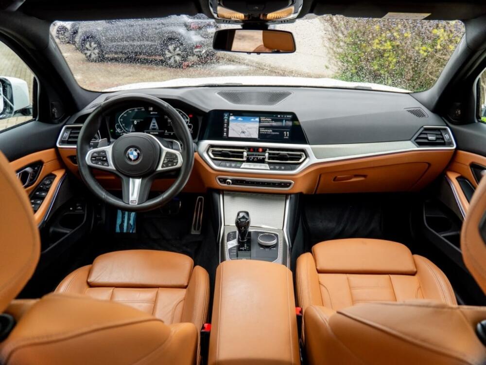 BMW 330E