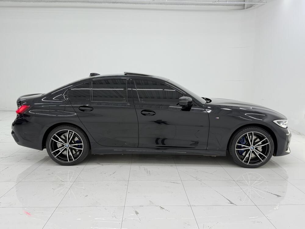 BMW 330E