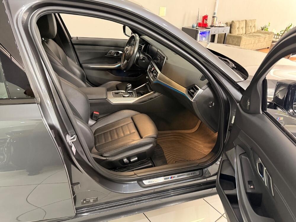 BMW 330E