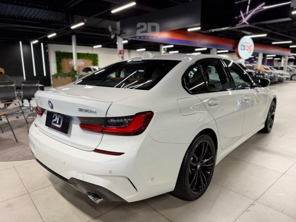 BMW 330E